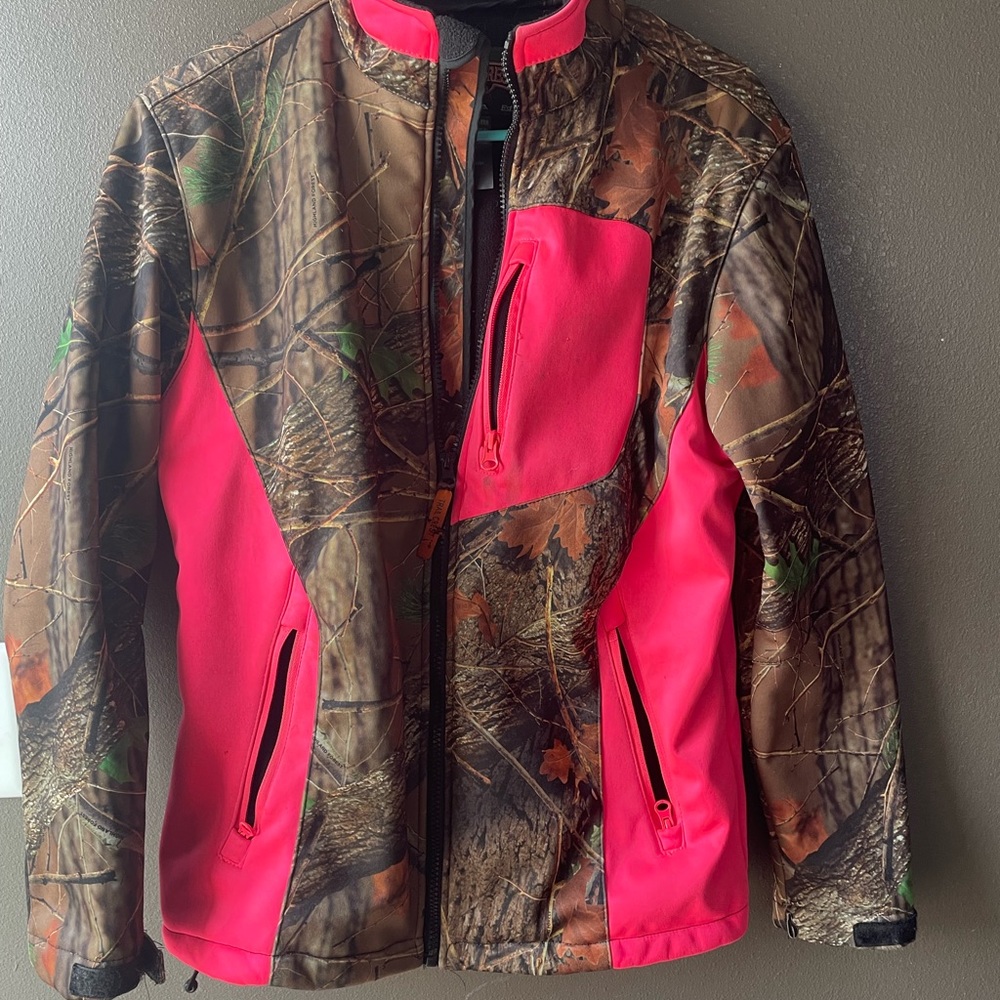 Women’s Pink Camo Sofshell Jacket Size S